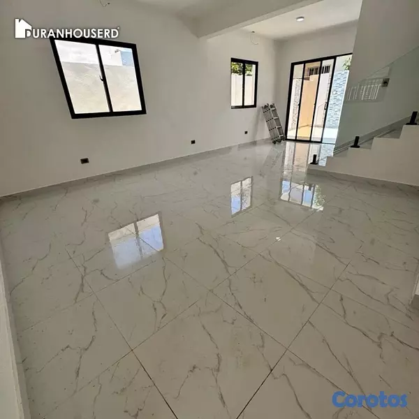 casas - venta de casa con piscina en la autopista de san isidro Santo Domingo este  4