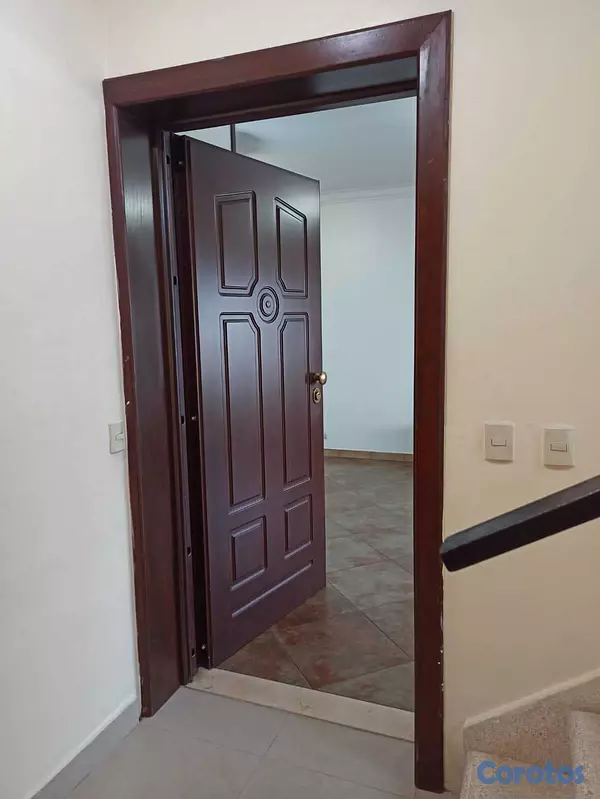 apartamentos - Vendo apartamento en el Ens. Ozama   Consta de   3 2