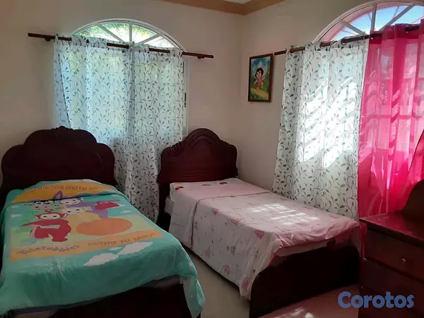 casas - Cómoda y amplia casa en lugar tranquilo y seguro con patio  7