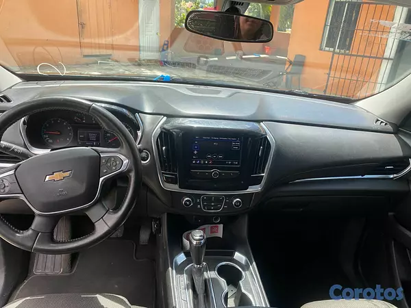 jeepetas y camionetas - CHEVROLET TRAVERSE LT 2020 6