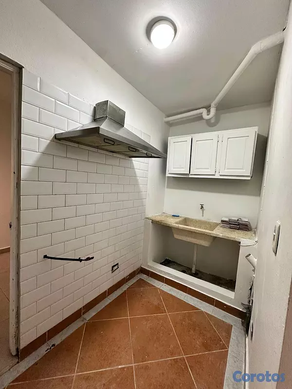 apartamentos - Amplio y ventilado | 104 m2 | 1er piso | próximo a la av. Caonabo con 27  4