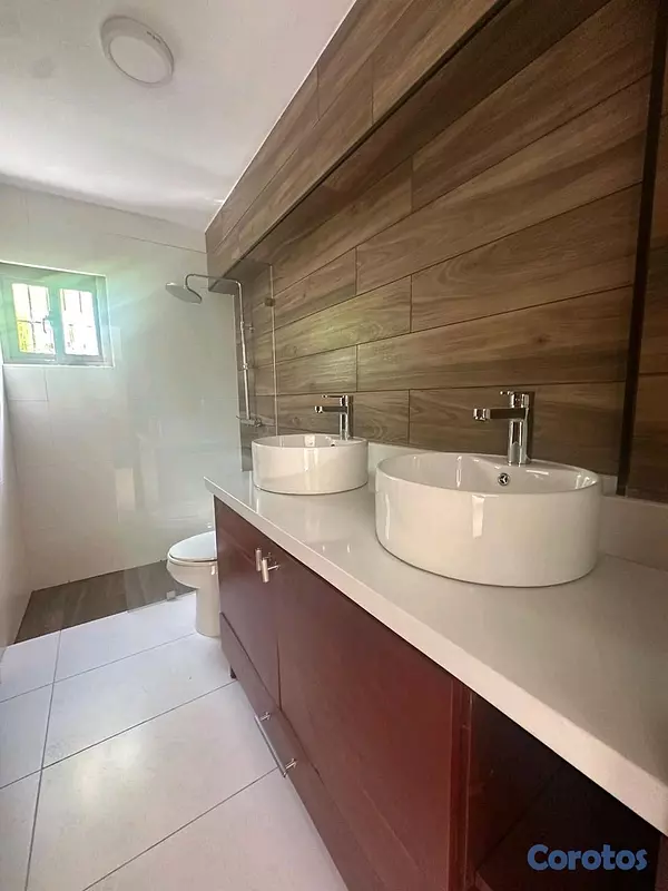 casas - Alquiler de Casa en Ensanche paraíso  12