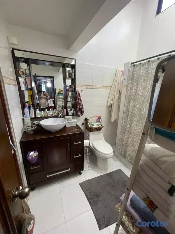 casas - Hermosa y amplia casa con precio de oportunidad ubicada en Alma Rosa 2. 13