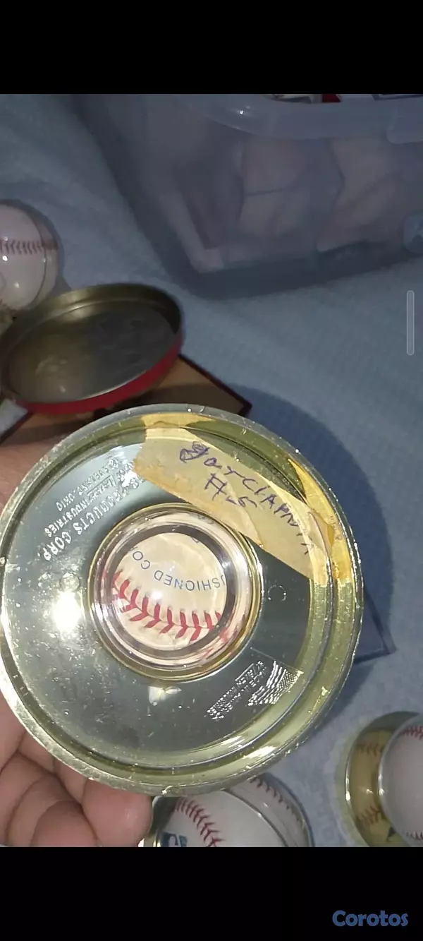 Artículos Deportivos - Colesión de pelotas, 
bates y monedas  12