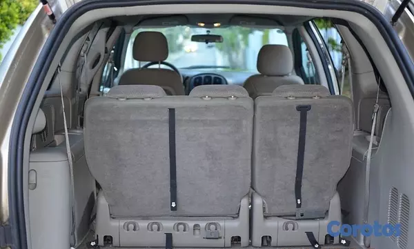 otros vehiculos - Minivan Dodge Grand Caravan 2006 con Rampa para silla de ruedas. 8