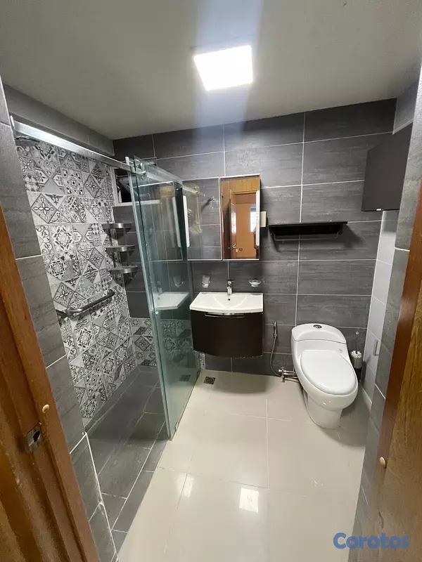 apartamentos - Vendo renacimiento tercer nivel tres habitaciones balcón dos baños dos parqueos  17