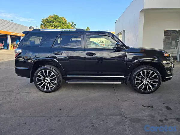 jeepetas y camionetas - OFERTA! TOYOTA 4RUNNER 2020 SR5 EN COMO NUEVA 5