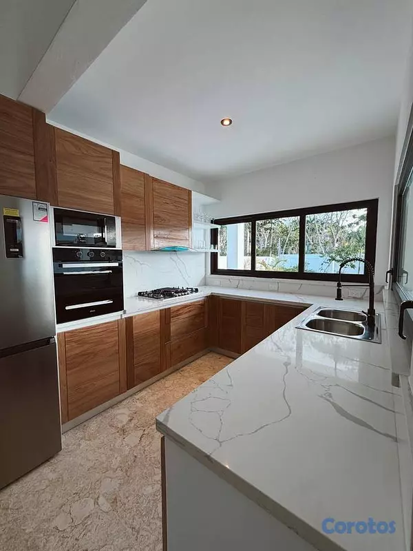 casas vacacionales y villas - Las Terrenas - La Bonita - Villa amueblada de 5 habitaciones con piscina
 3