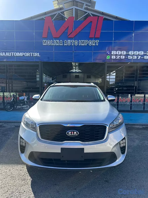 jeepetas y camionetas - Kia Sorento LX 2020 3