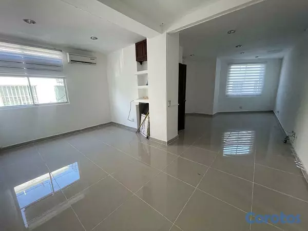 oficinas y locales comerciales - Céntrico local en Venta en Gazcue  9