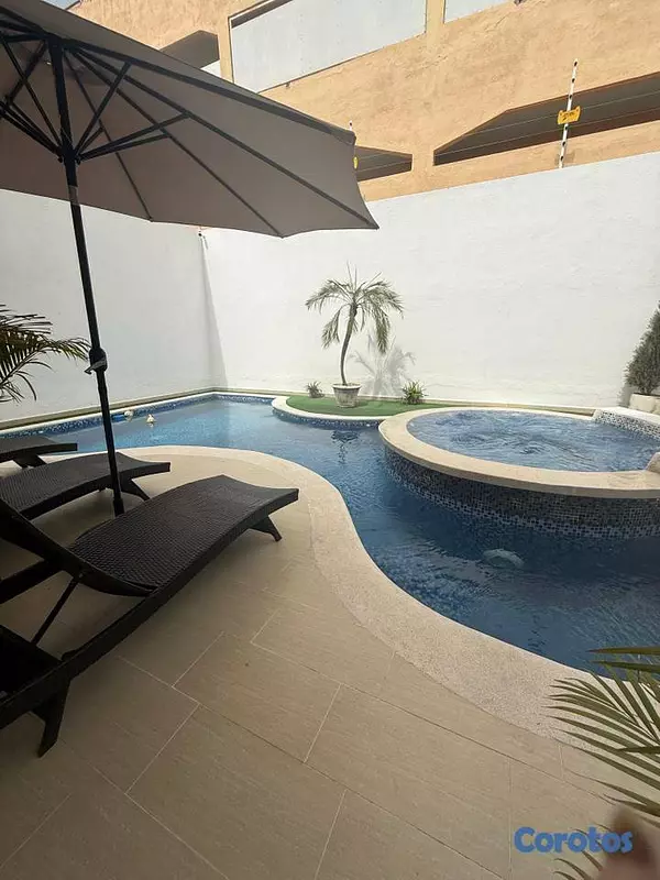 casas - Casa en venta de 4 niveles con piscina y 5 habitac 7