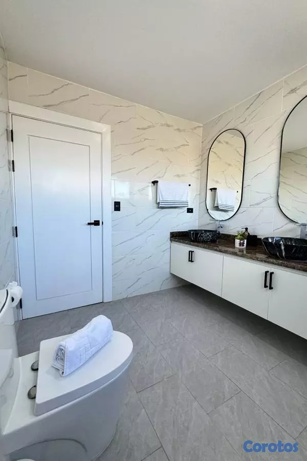 casas vacacionales y villas - RENTA: Lujosa Villa de 4 habitaciones en VistaCana 8