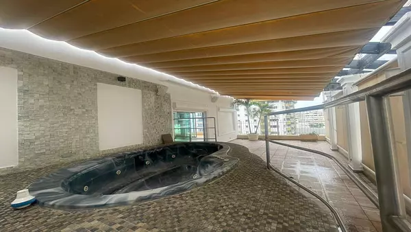 penthouses - VENTA PENTHOUSE DE 388M2 ESPACIO PARA 5 VEHÍCULOS– SECTOR BELLA VISTA 3
