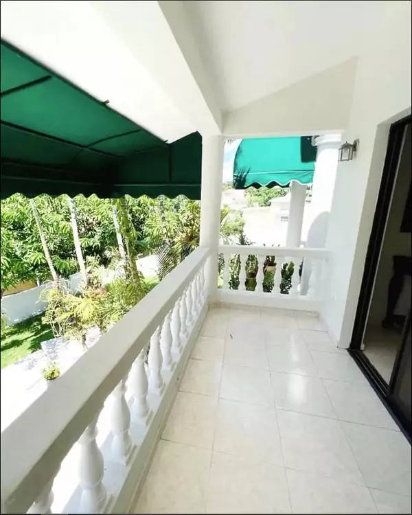 casas - Vendo casa casa en Arroyo Hondo III 4