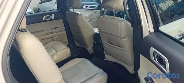 jeepetas y camionetas - Vendo Ford Explorer 2013 7