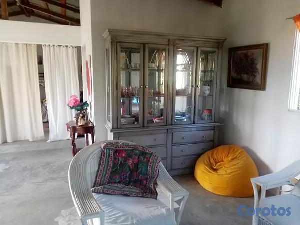 casas vacacionales y villas - Se alquila casa amueblada en altos de madrigal Pedro Brand 4