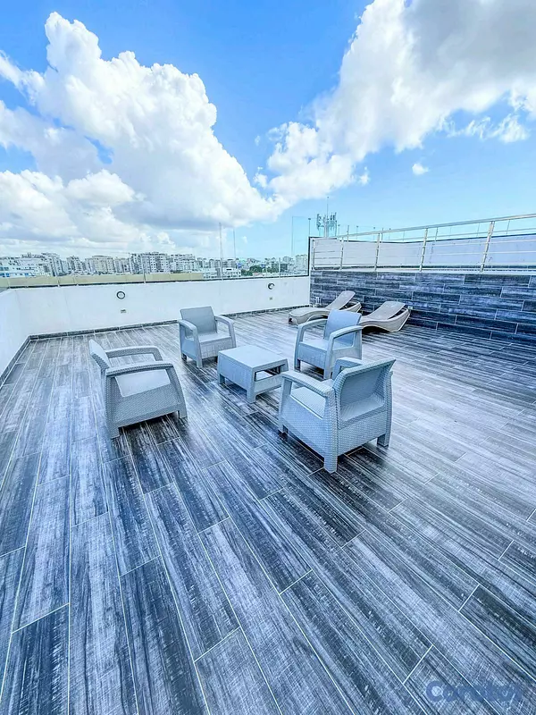 apartamentos - Apartamento en Venta con Terraza En El Millon 11