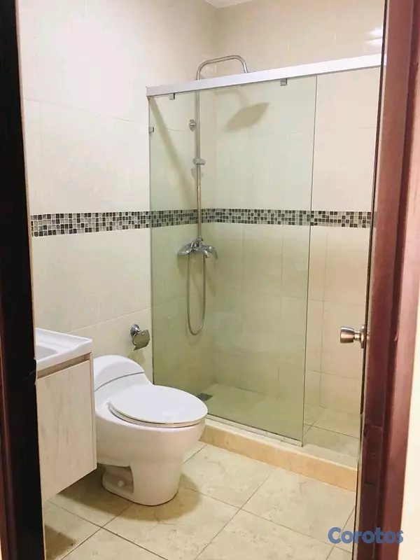 casas - Casa con patio y muy buenos espacios en lugar tranquilo de alta plusvalía  6