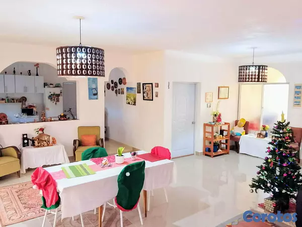 casas - Preciosa villa cerca de la playa con un jardín de  3