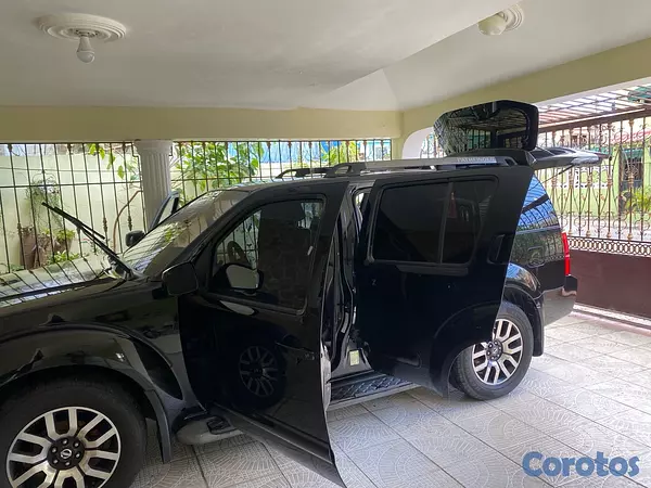 jeepetas y camionetas - se vende Nissan pathfinder americana 2005  10
