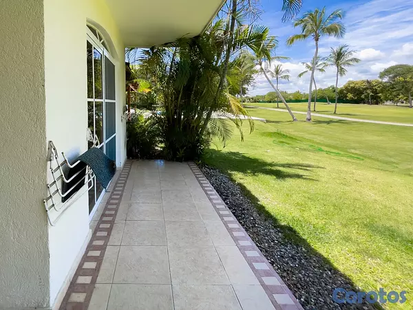 casas vacacionales y villas - Apartamento en Cocotal Golf Punta Cana: 2 Hab con  10