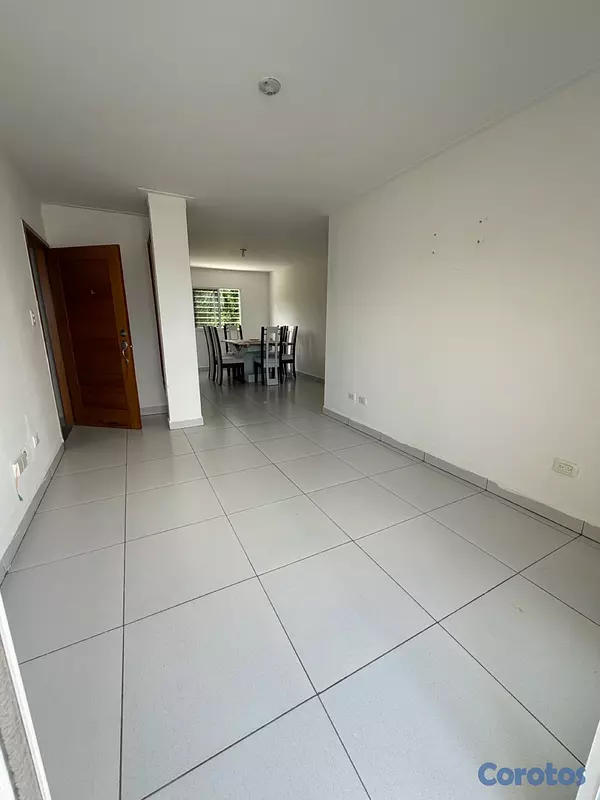 apartamentos - alquilo segundo nivel en residencial palma real  3