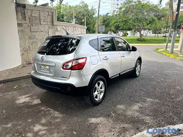 jeepetas y camionetas - Nissan qashqai 2011 5