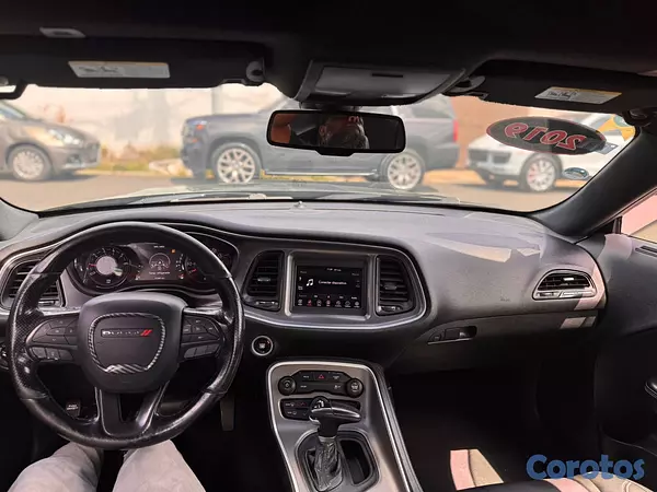 carros - Dodge challenger sxt 2019 5