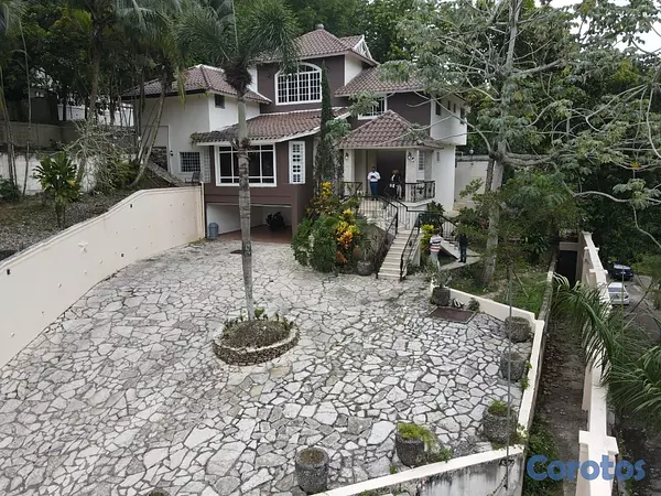 casas - Impresionante residencia en venta o renta en Altos 2
