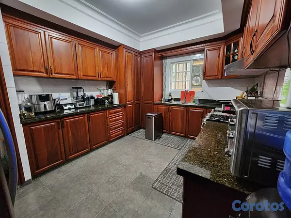 casas - Casa de Lujo en VENTA – Residencial Colinas del Oeste. 6