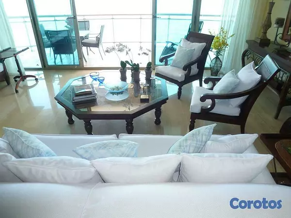 apartamentos - Apartamento en venta de 3 habitaciones vista al mar en Malecon Center 10