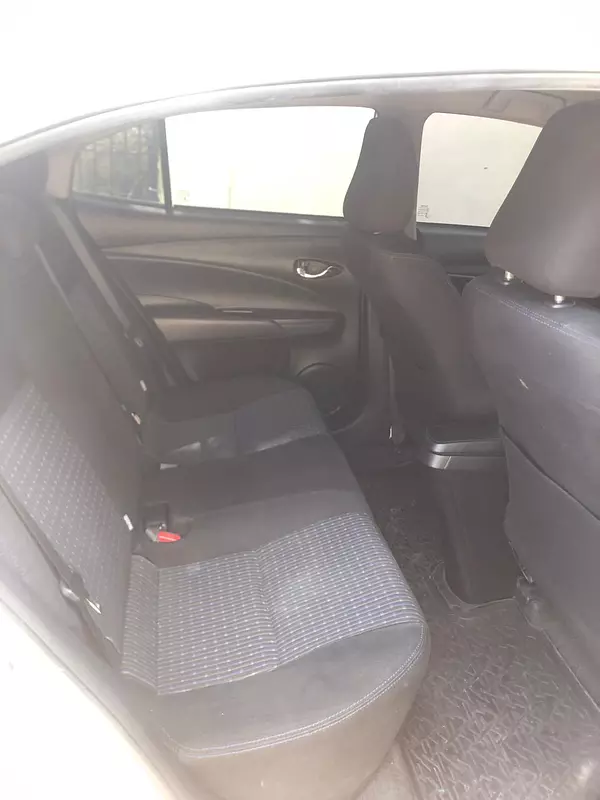 carros - Toyota yaris 2022 6