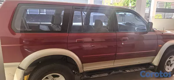 jeepetas y camionetas - Jeepeta Misutbishi Nativa 2003 6