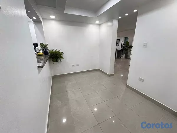 casas - 🏡 Casa en Venta en Urb. Carretera de Mendoza •	Pre 3