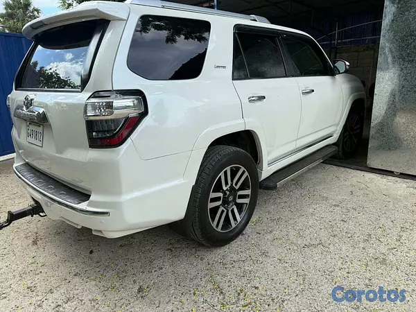 jeepetas y camionetas - Toyota 4runner limited 2016 5