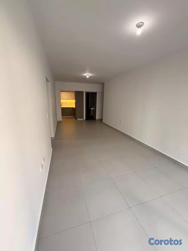 apartamentos - alquiló Evaristo Morales nuevo piso 6 dos habitaciones dos parqueos 2.5 baños  2