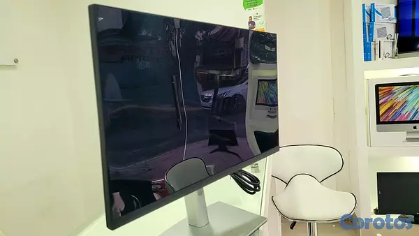 computadoras y laptops - Monitor Dell 24 Pulg IPS Sin Bordes 1080p hdmi 1