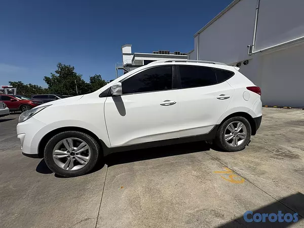 jeepetas y camionetas - Hyundai Tucson 2014 motor dohc  1