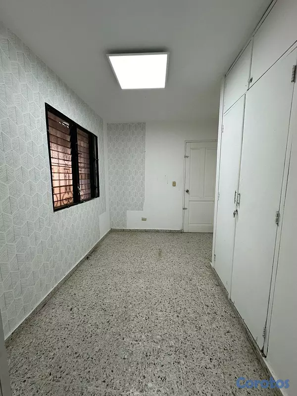 oficinas y locales comerciales - Casa Comercial en el Reparto Oquet, Los Jardines 9