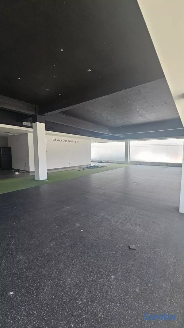 oficinas y locales comerciales - alquieler y venta de local en naco 6