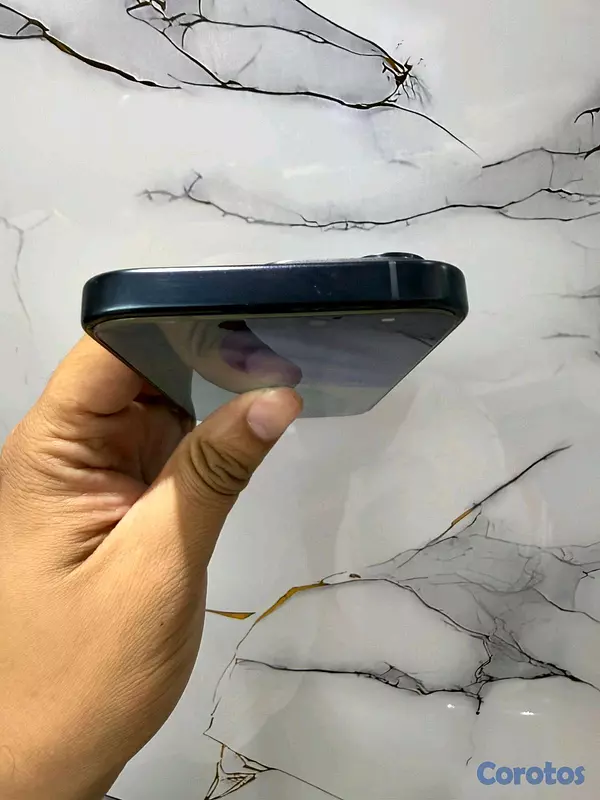 celulares y tabletas - Disponible iPhone 15 pro. 128GB  batería 87%. En su caja    factory precio 31 5