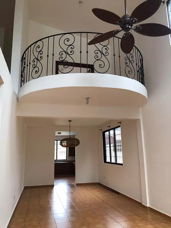casas - Vendo casa en Arroyo Hondo  2