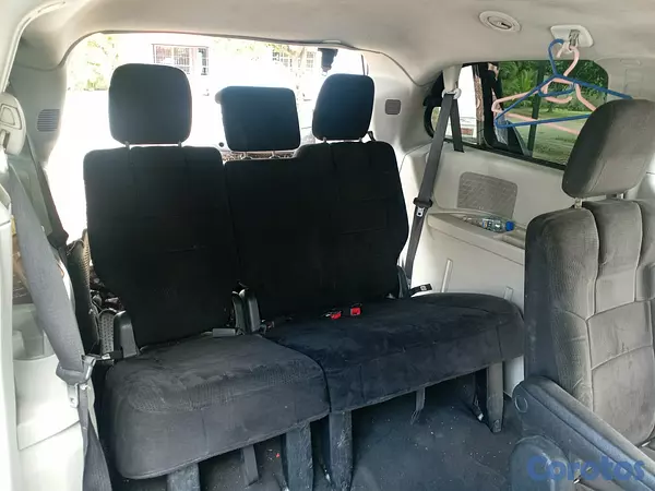 jeepetas y camionetas - DODGE cARAVAN 2012 SXT 10