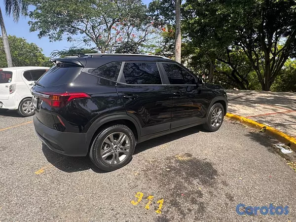 jeepetas y camionetas - Kia Seltos 2023 8