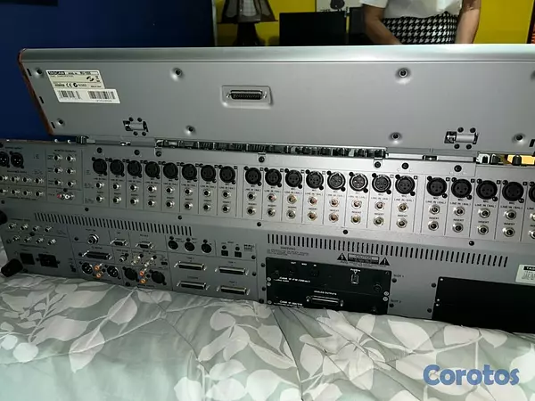camaras y audio - Consola de audio, mezcladora profesional 10