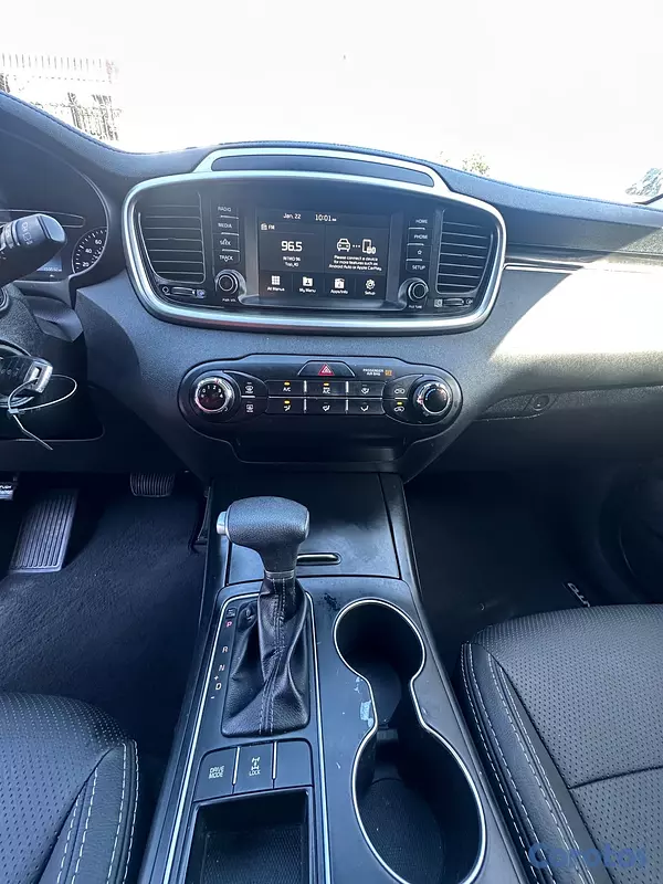 jeepetas y camionetas - Kia Sorento LX 2020 4