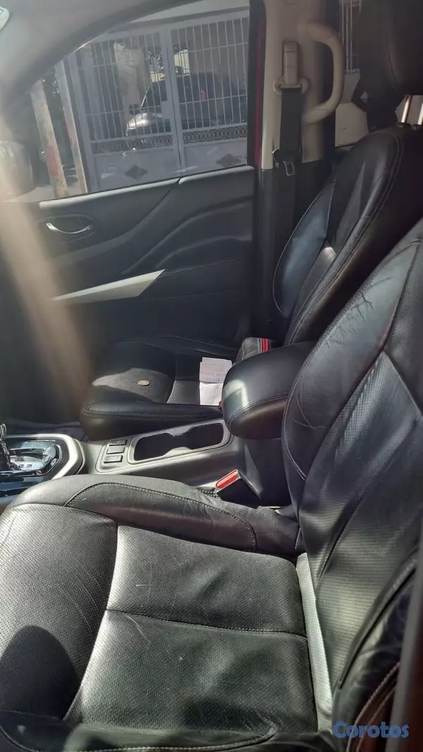 jeepetas y camionetas - Nissan frontier 2017 diessel ,automatica ,4×4 4