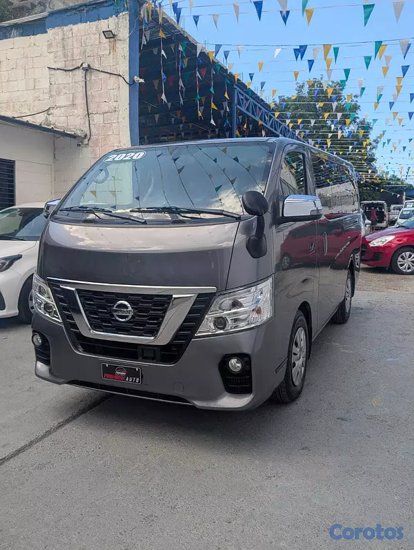 jeepetas y camionetas - NISSAN NV350 GX PREMIUM 2020 2