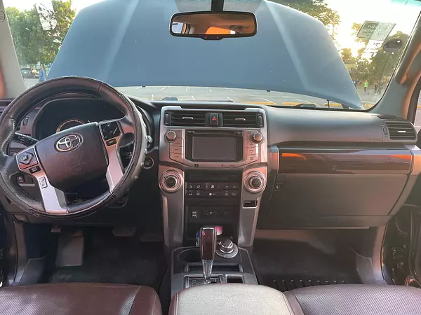 jeepetas y camionetas - Toyota 4runner limited 2016 2