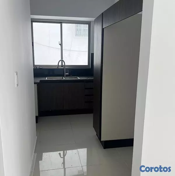 apartamentos - Apartamento en Venta en Bella Vista – Segundo Nivel con 3 Habitaciones y Terraza 3